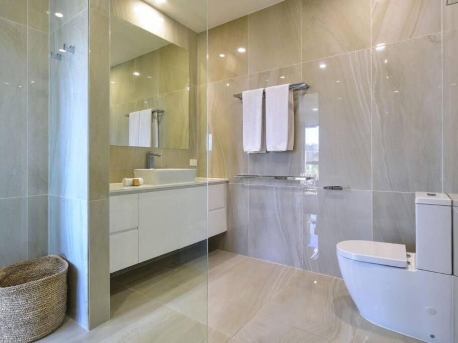 Hidden Cove 17, Hamilton Island - - free buggy included