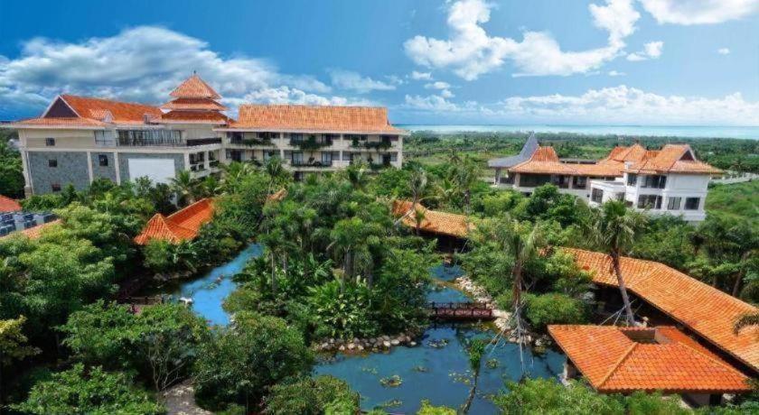 Sanya Haitang Bay Nantian Hot Spring Resort