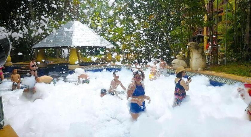 Sanya Haitang Bay Nantian Hot Spring Resort