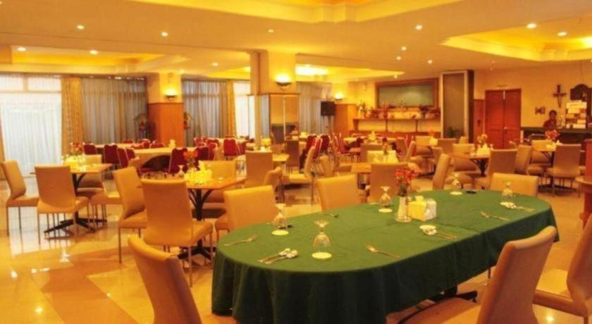 Losari Beach Hotel Makassar