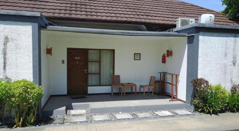 Good Heart Resort