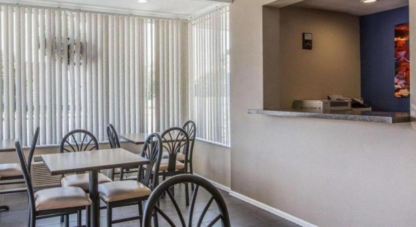 Rodeway Inn & Suites view 5
