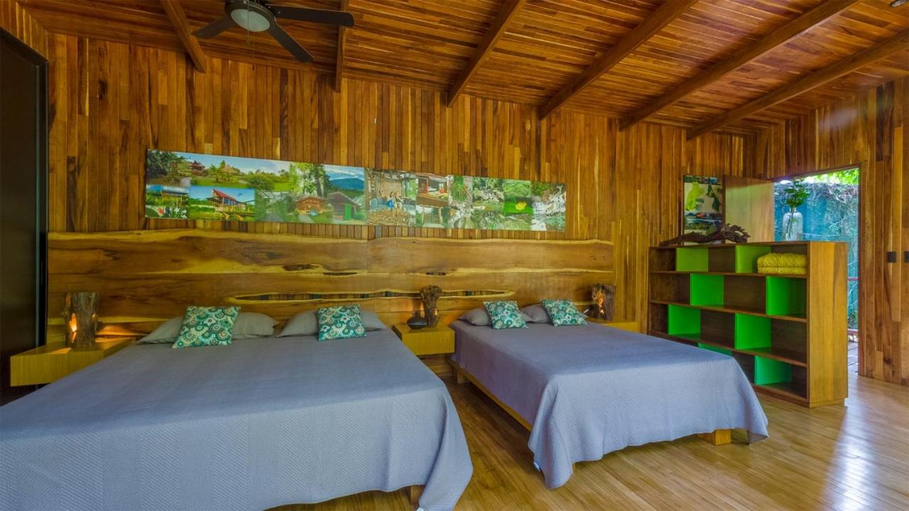 Cahuita Hills