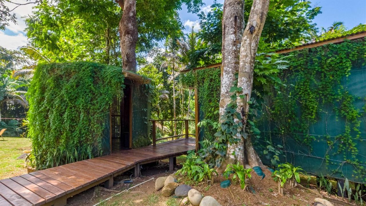 Cahuita Hills