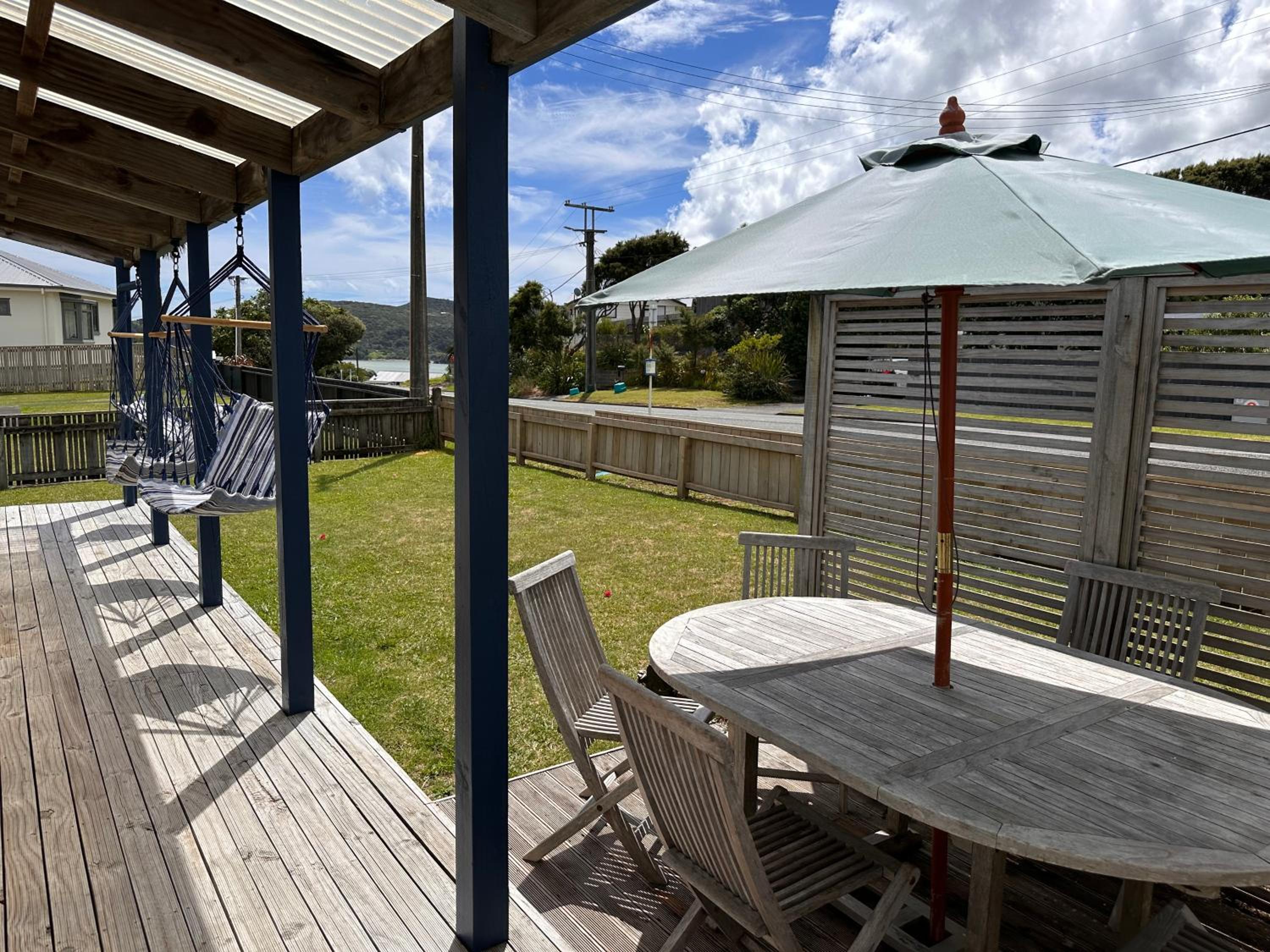 Relaxing Raglan & the Boat House