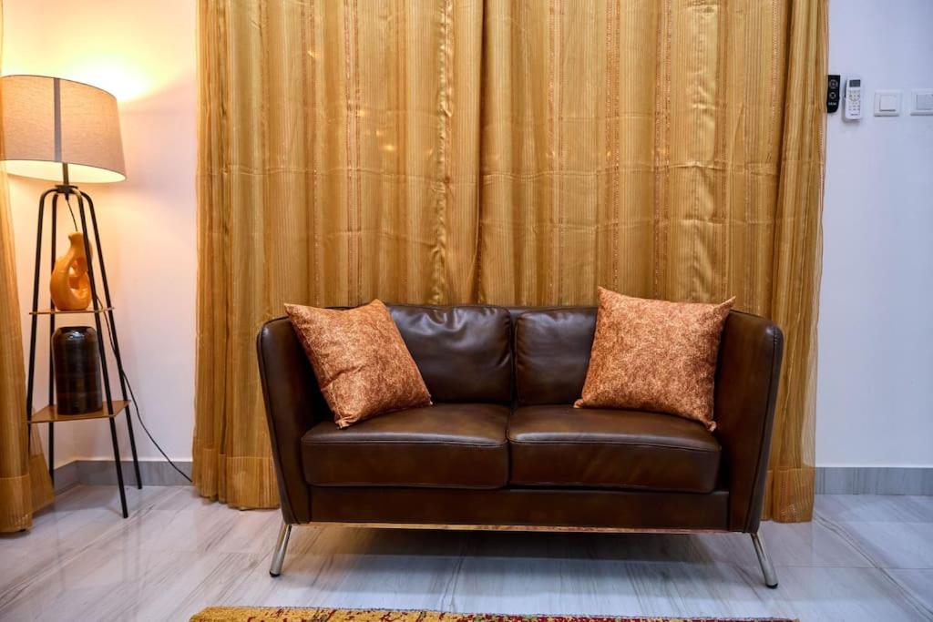 iFORA Homes # 179 - 3 Bedroom modern and peaceful getaway at Bijou Homes view 5