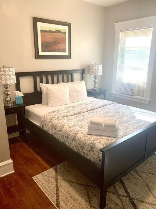 Charming 2-Bedroom Thoreau Lower