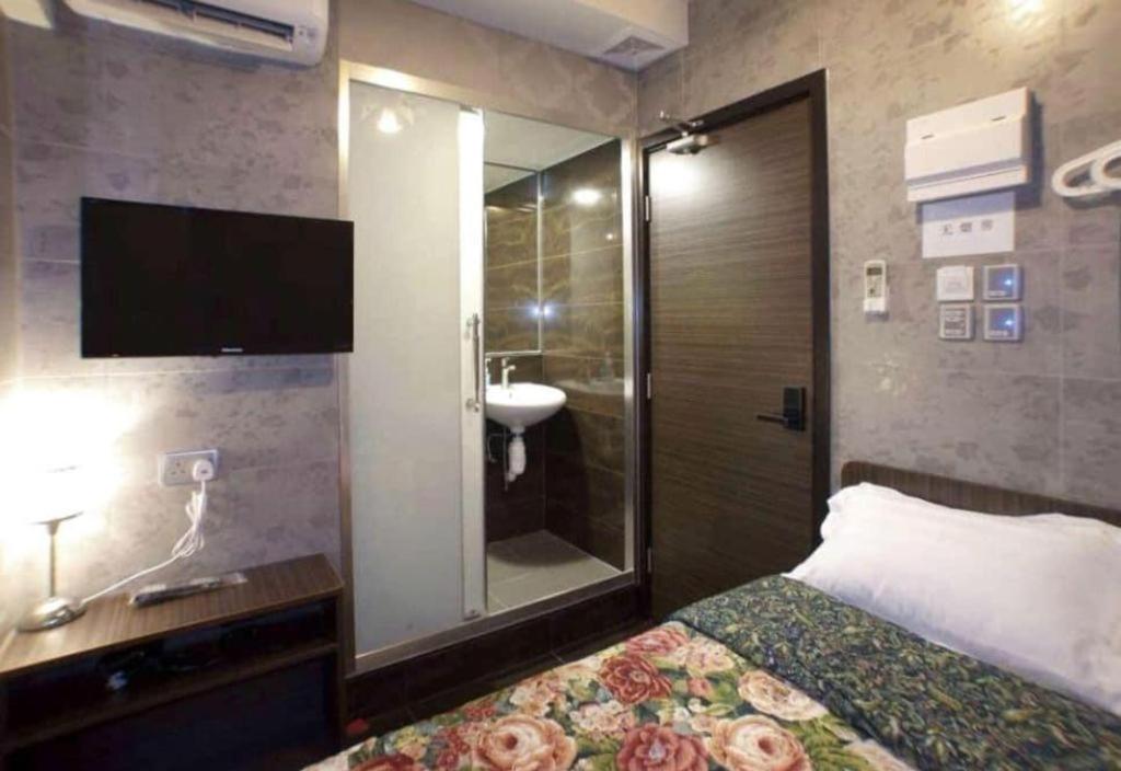 Cindy Hostel