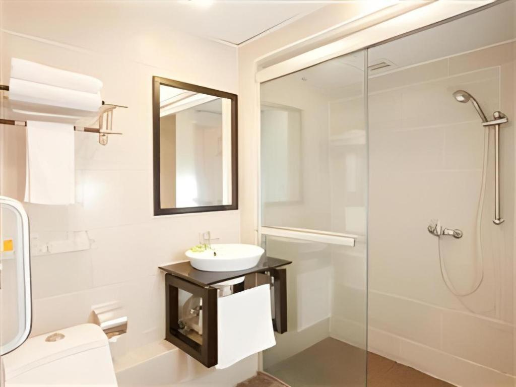 Sunny Day Hotel, Mong Kok