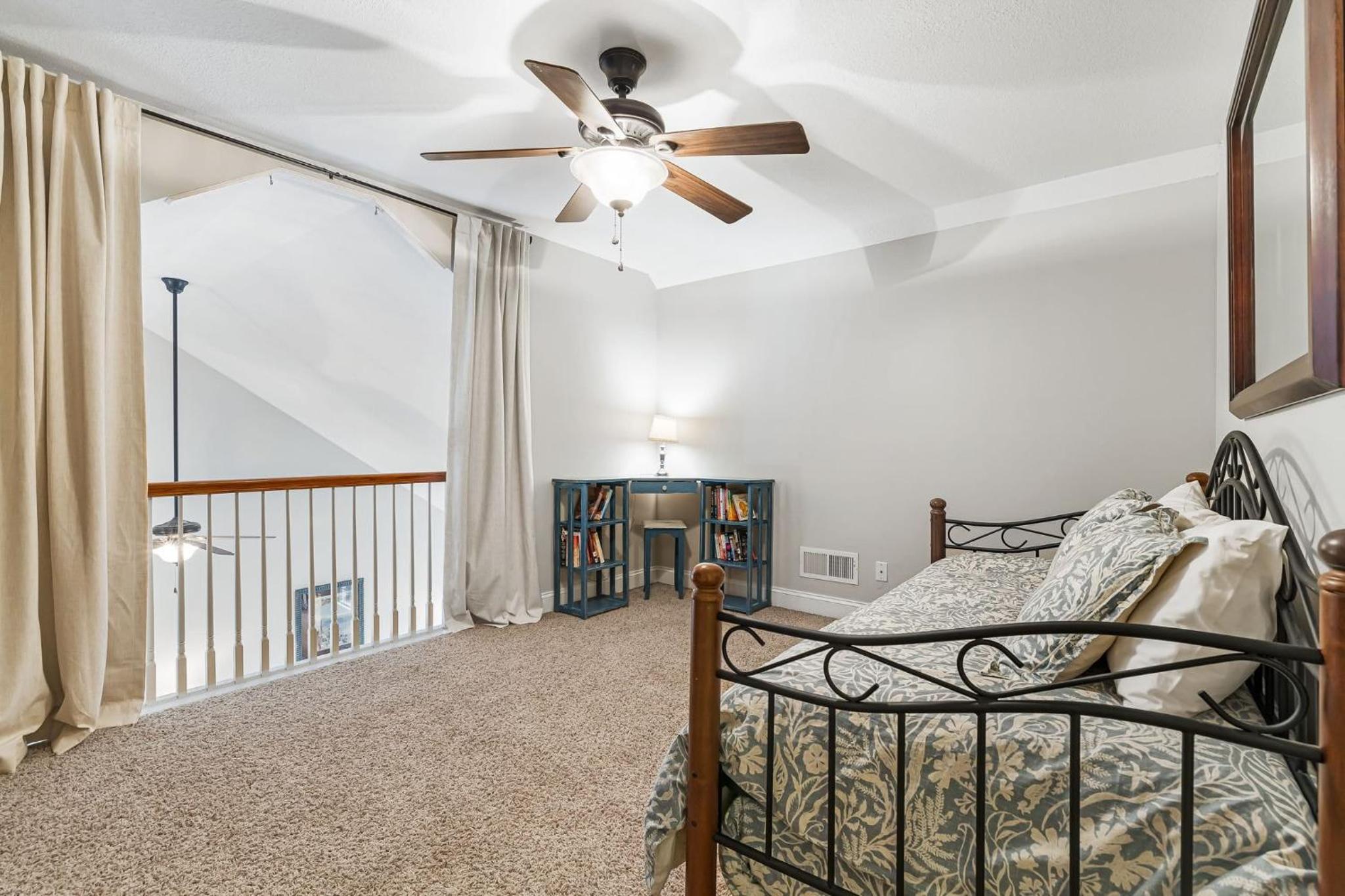 Fairview Vista by AvantStay 10 Mins to Asheville