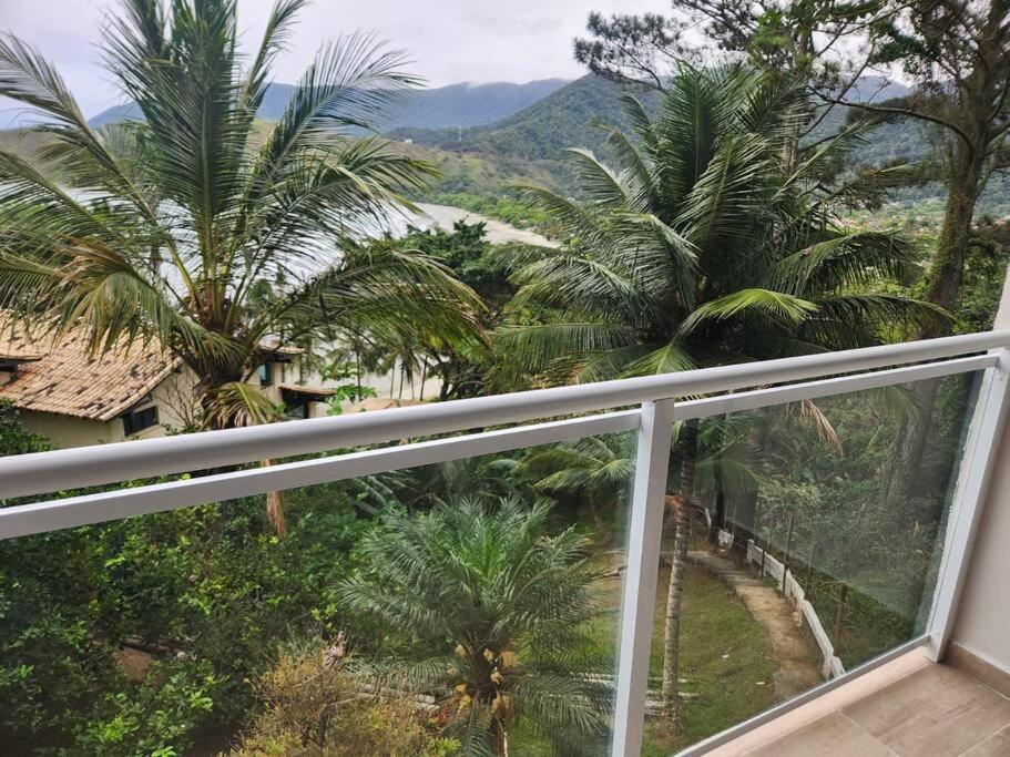 Refúgio dos sonhos - piscina de borda infinita e hidromassagem com vista