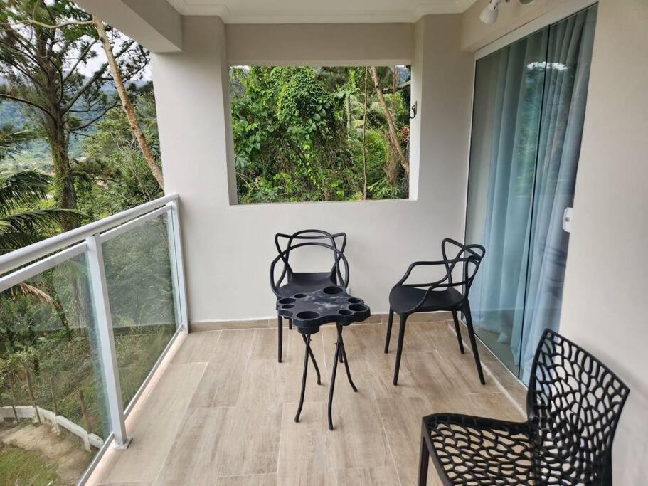 Refúgio dos sonhos - piscina de borda infinita e hidromassagem com vista