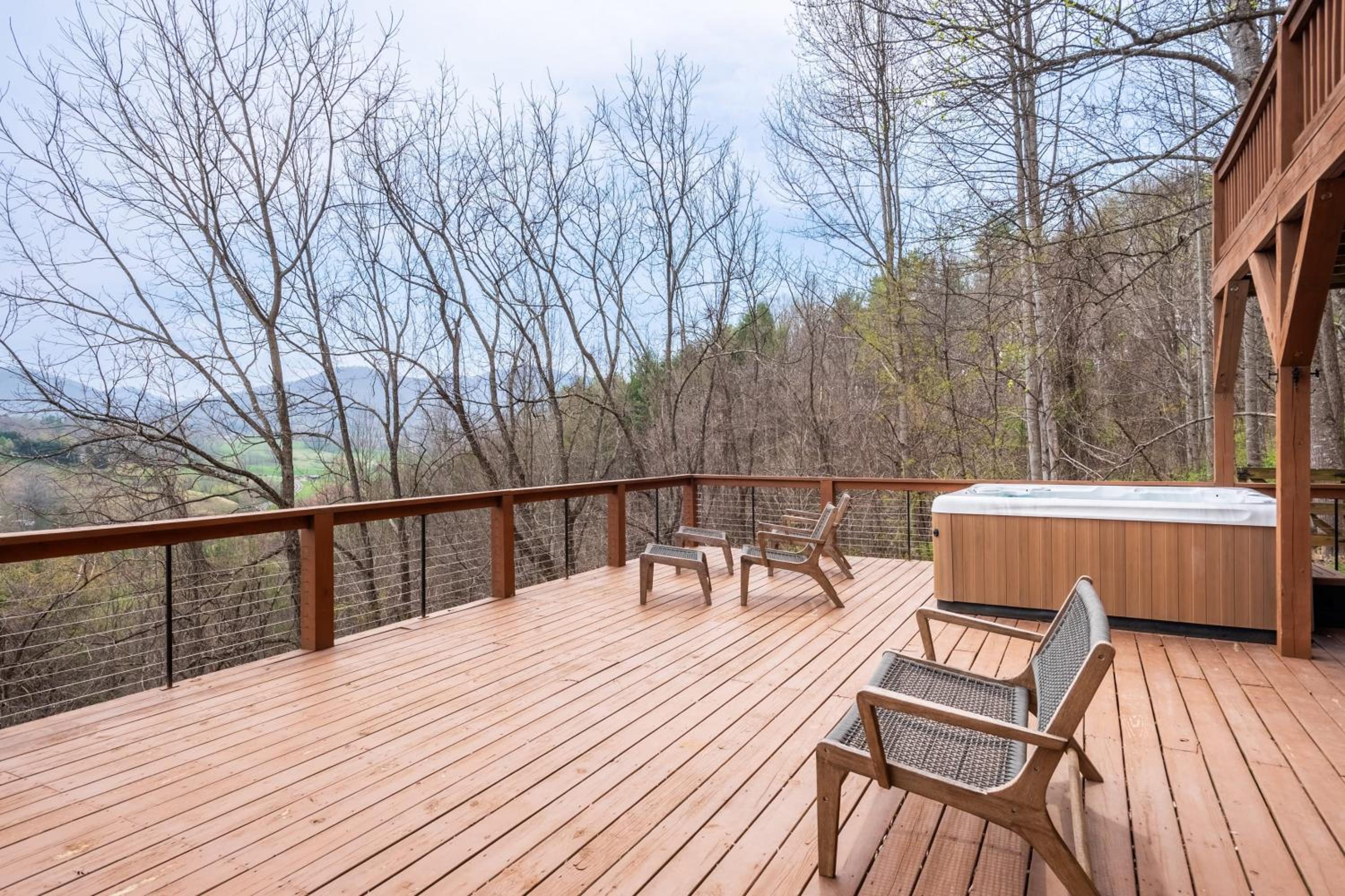 Private Retreat w Hot Tub Amazing Views Game Room Silver Spoon by AvantStay