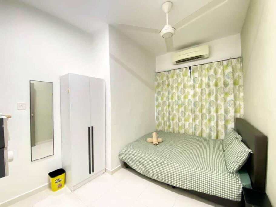2 Storey Stylish Comfort Retreat ````AlmaImpianRia photo 3