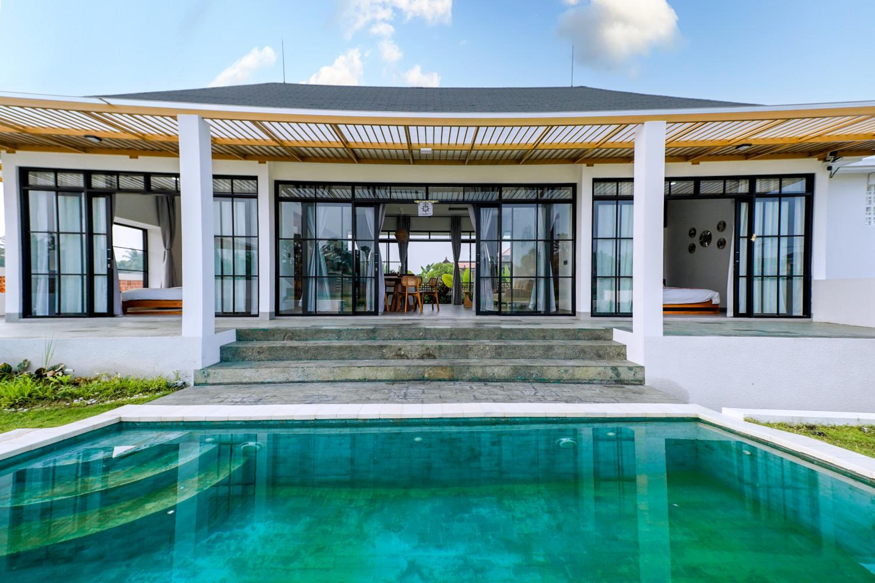 Villa Imaran view 2