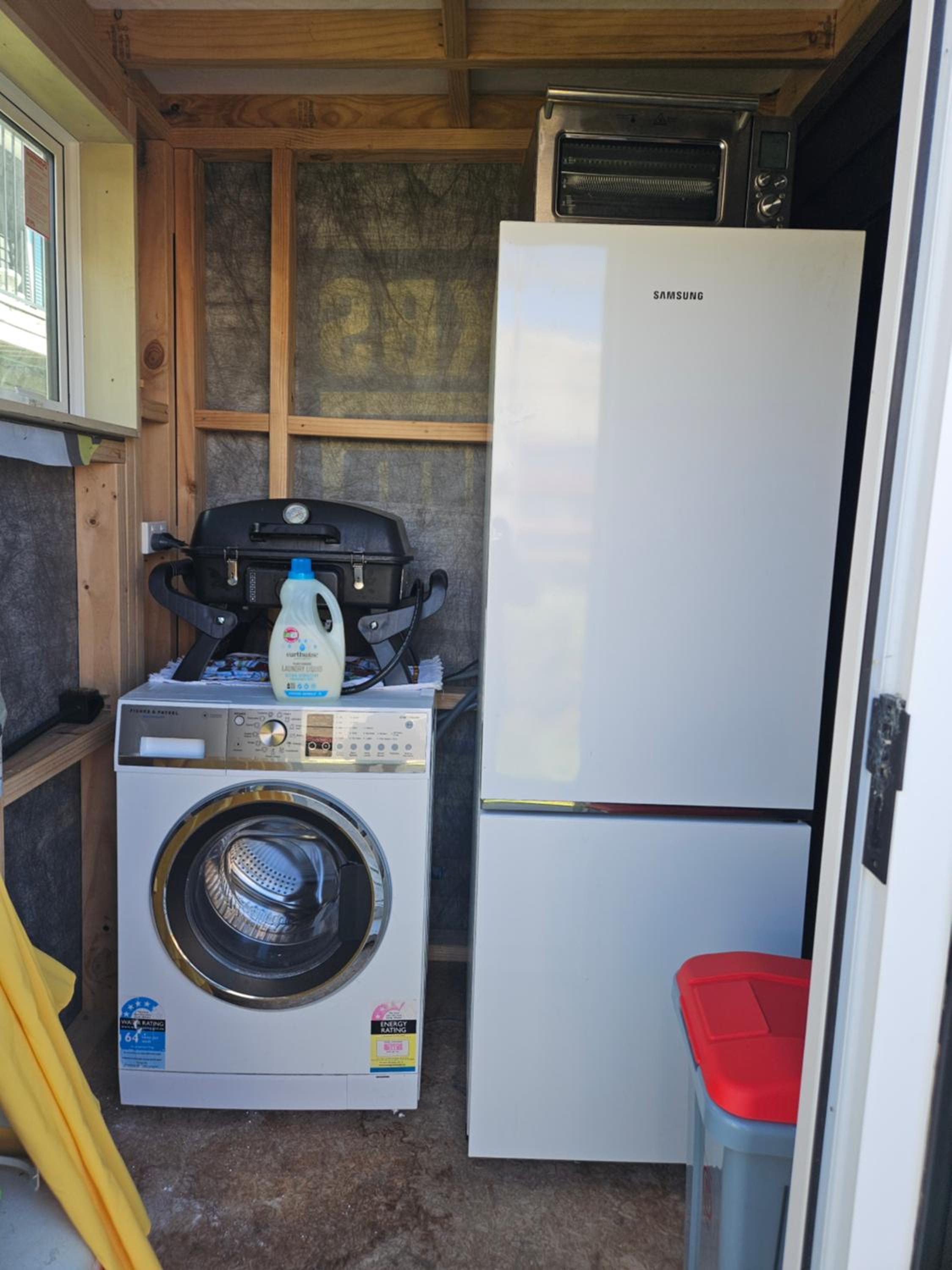 Waihi beach Toroha cosy cabin view 5