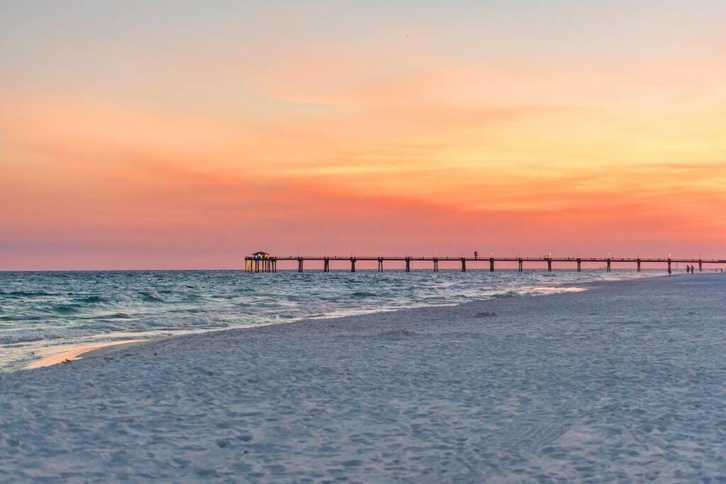 Sea Palm Escape Condo in Fort Walton Beaches view 5