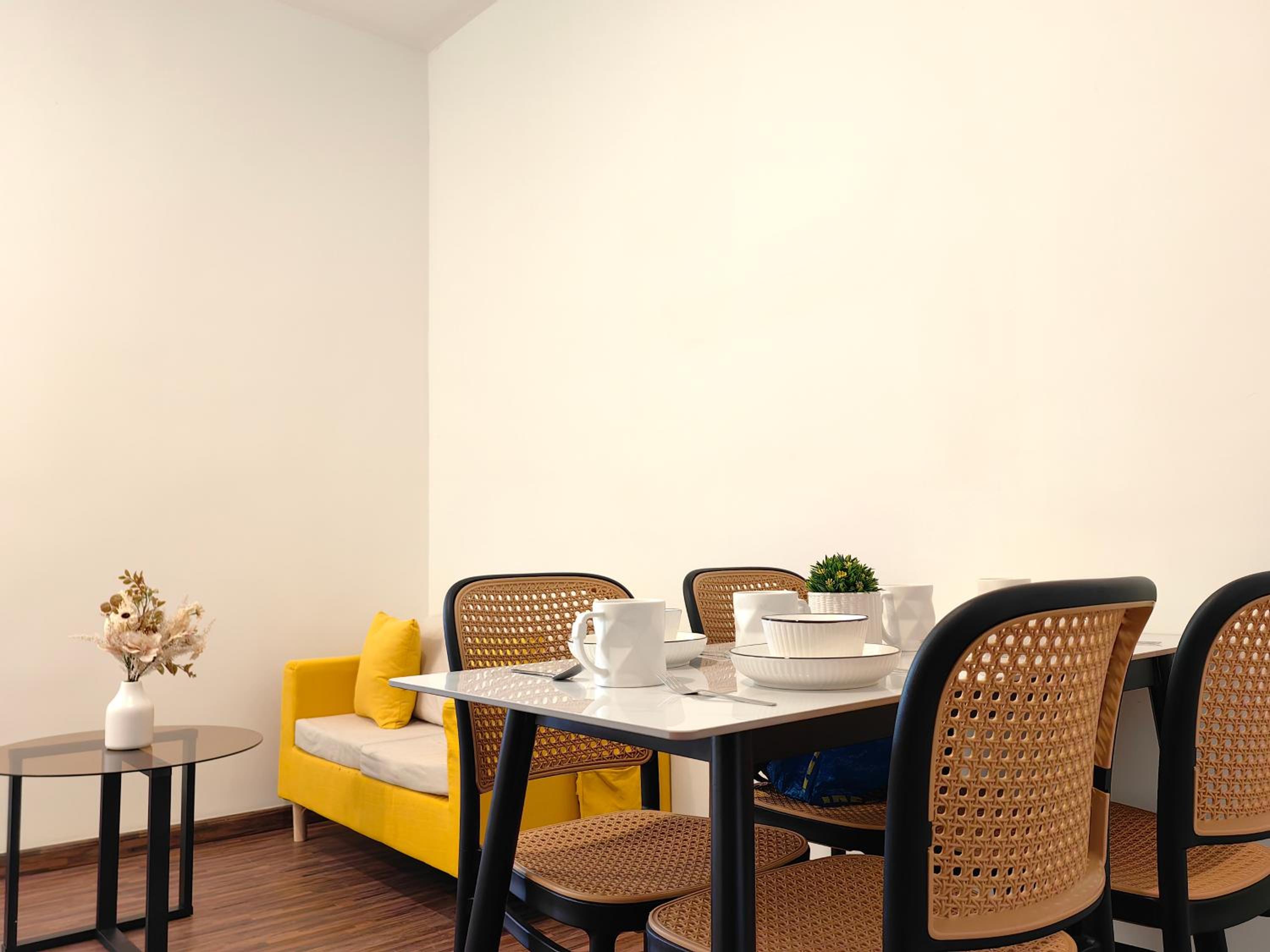 K Avenue Modern Style Suite 5 Mins to Airport
