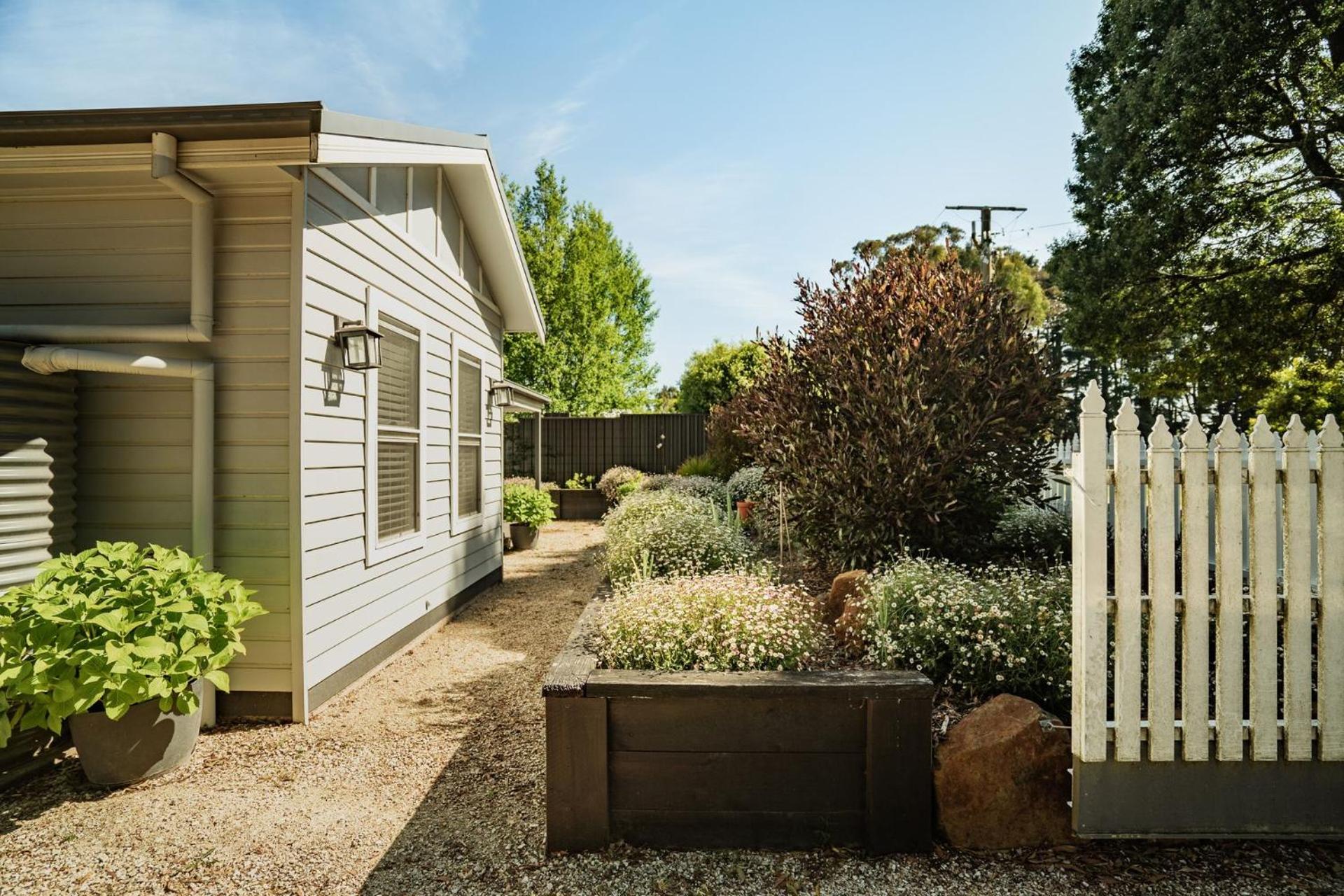 Cow Bell Cottage