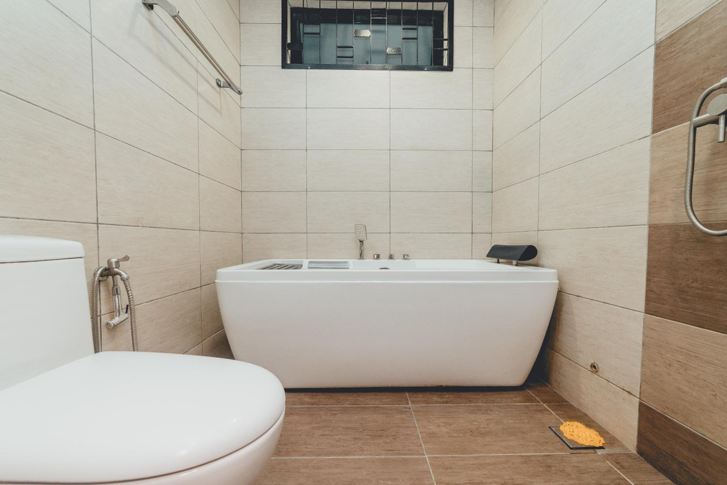 Molek Regency Studio ChicStay 4pax Bathtub Balcony by Our Stay