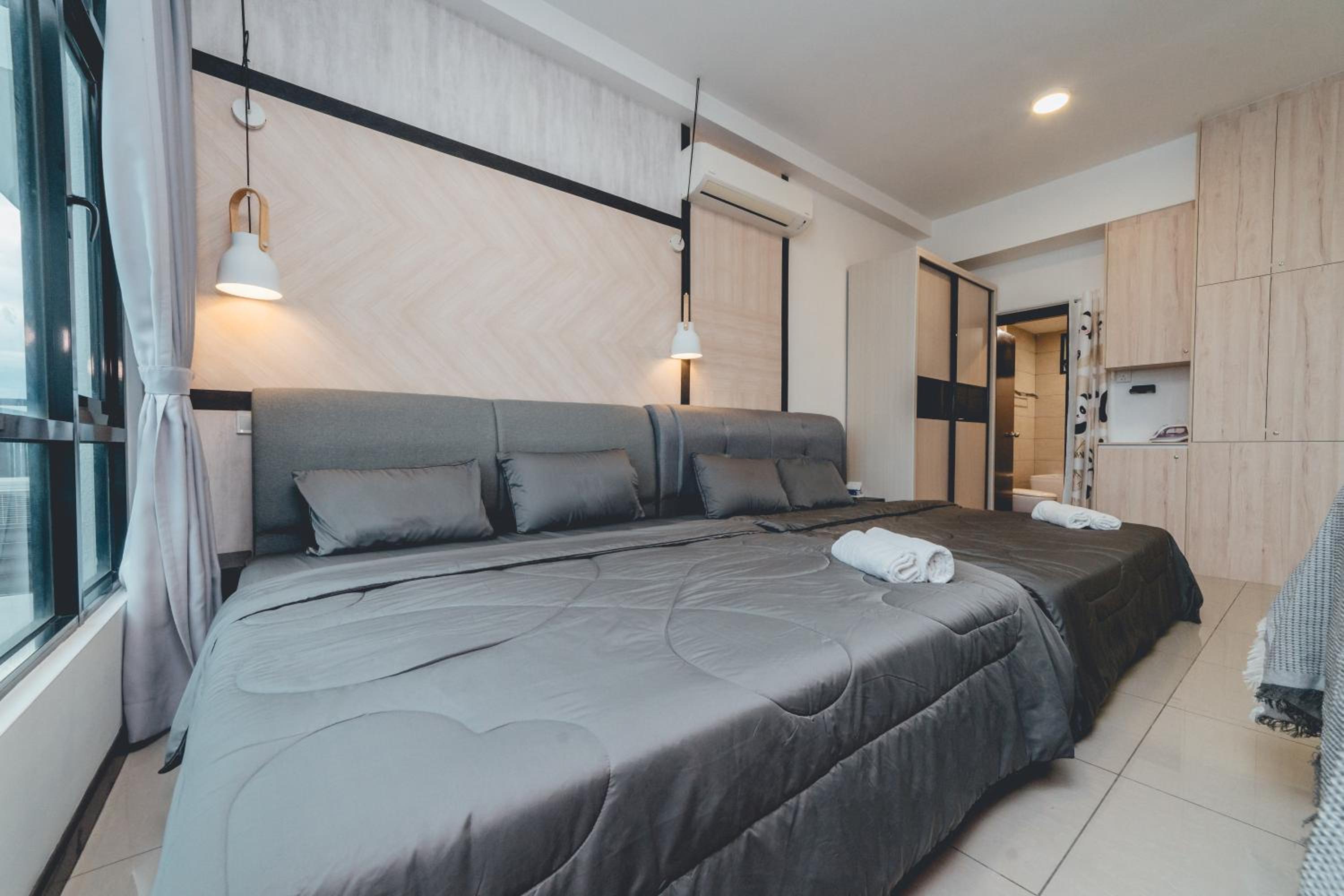Molek Regency Studio ChicStay 4pax Bathtub Balcony by Our Stay