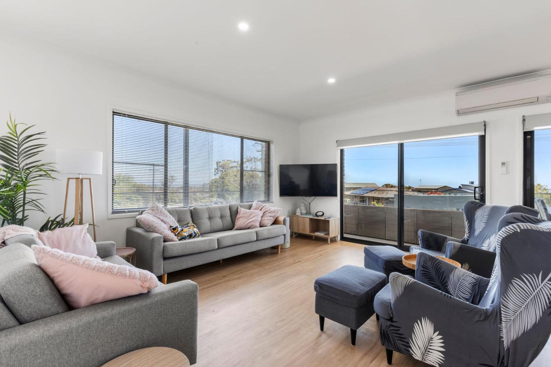 Monterey Heights Pet Friendly Ocean Views
