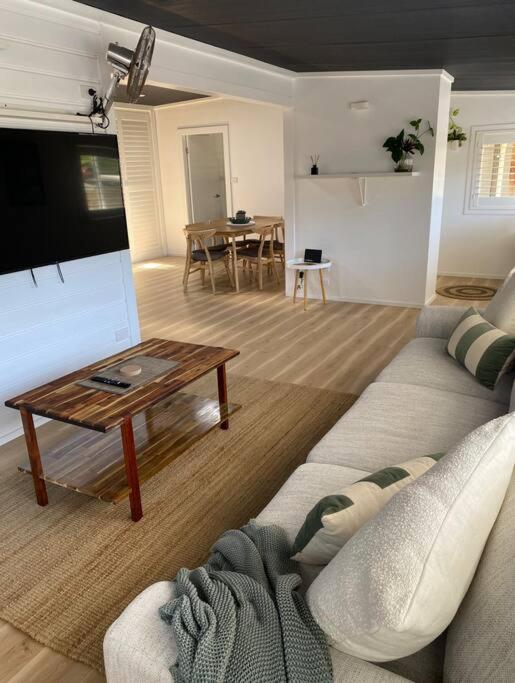 Twin Fins 2 Rental Units Entire Property Sleeps 8