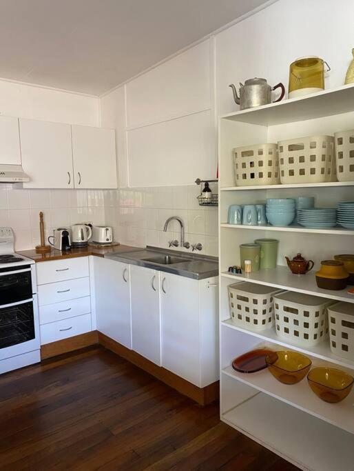 Twin Fins 2 Rental Units Entire Property Sleeps 8