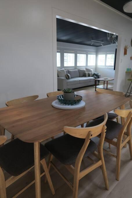 Twin Fins 2 Rental Units Entire Property Sleeps 8