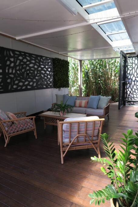 Twin Fins 2 Rental Units Entire Property Sleeps 8