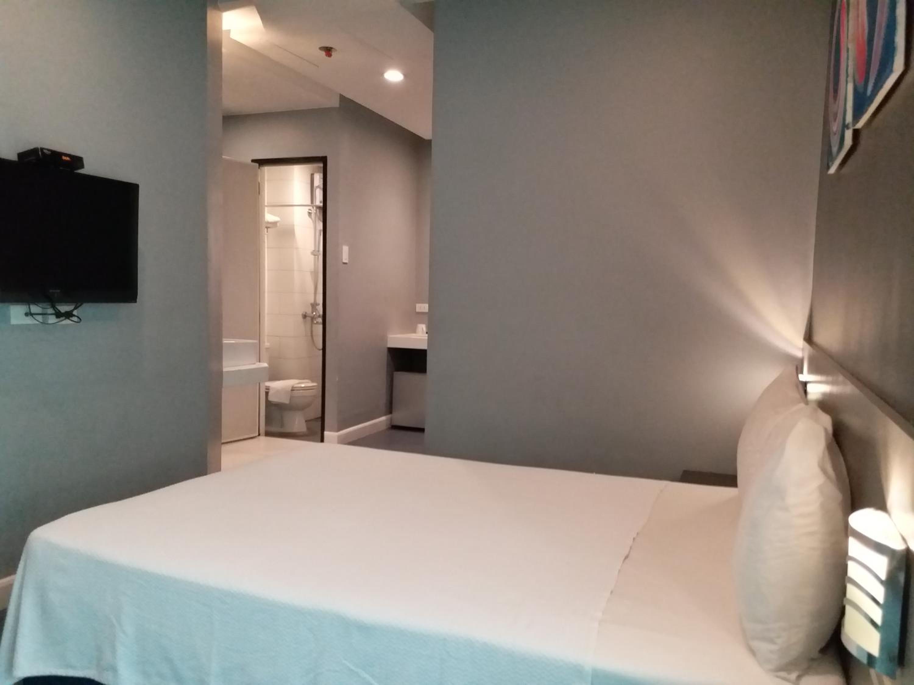 Leez Inn Malate photo 3