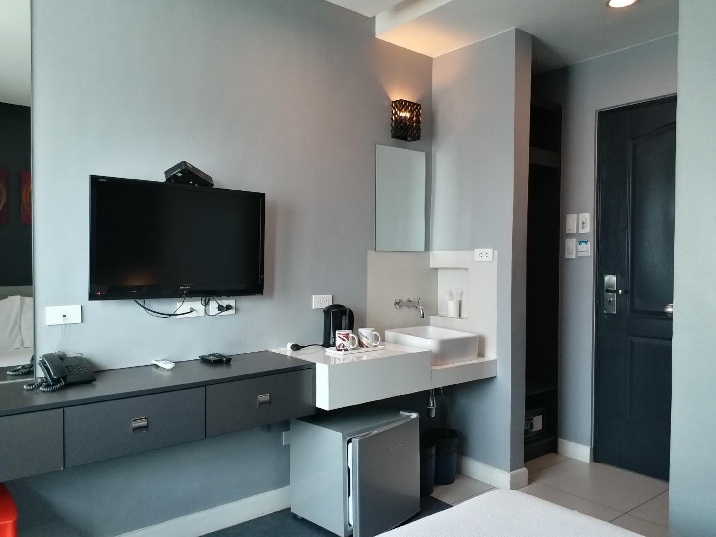 Leez Inn Malate photo 4