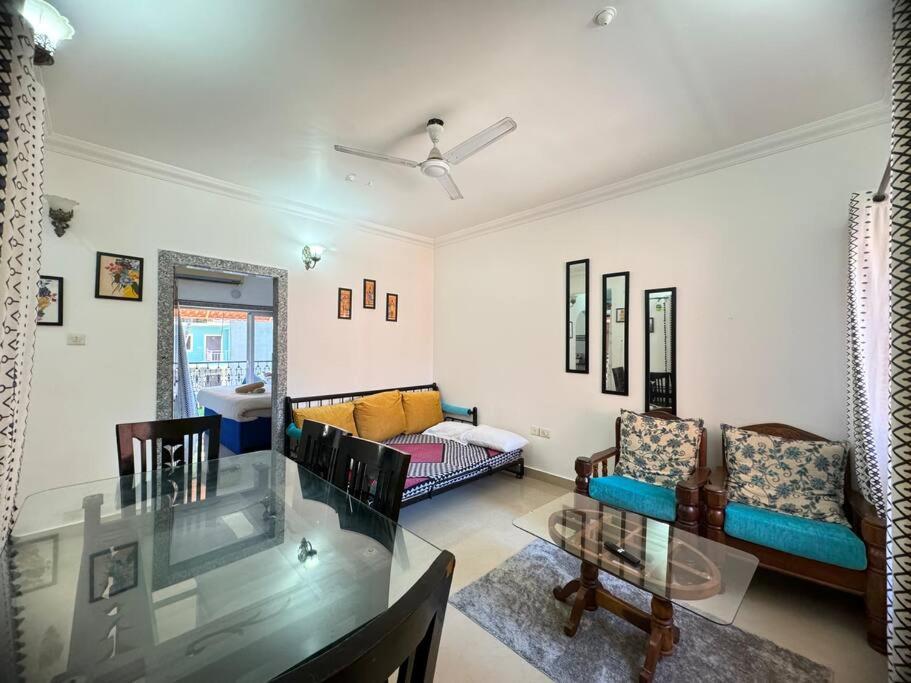 Luxury 1bhk with Bathtub Pool near Calangute Baga Beach view 3