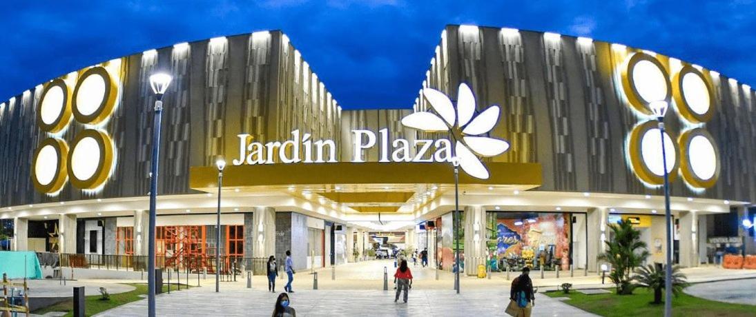 CALI Acogedor y Completo, Apto cerca de Jardin plaza, con piscina, parqueadero y aire acondicionado