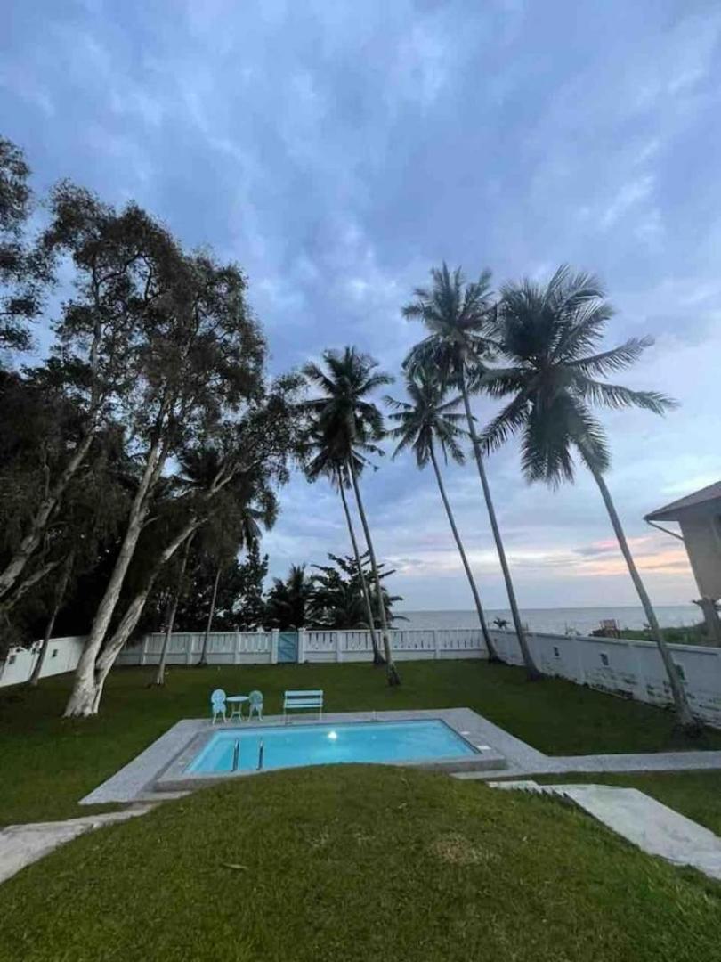 Titian Ombak PD - vila tepi pantai dengan kolam renang photo 2