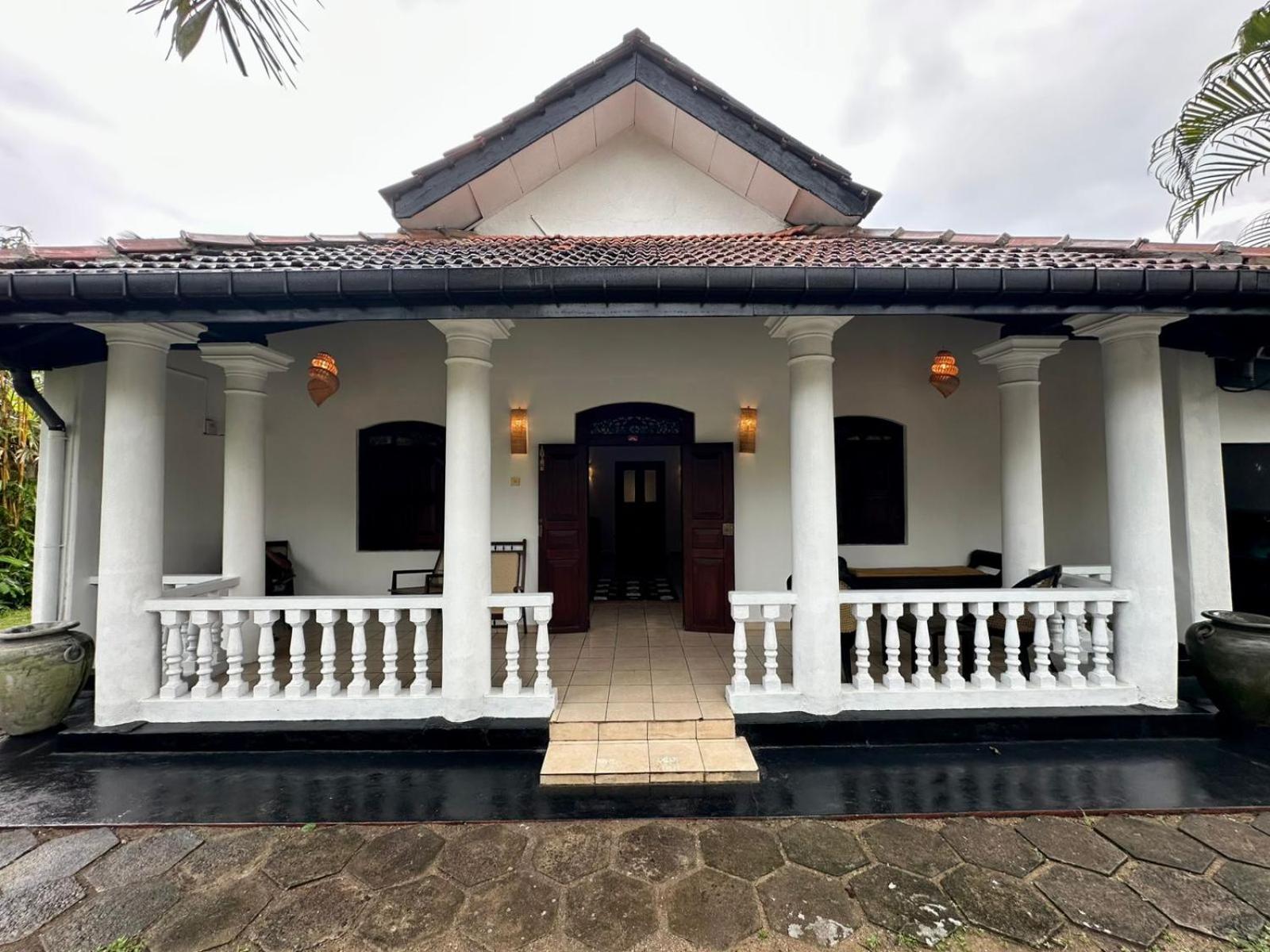 Tipsy Ceylon view 2