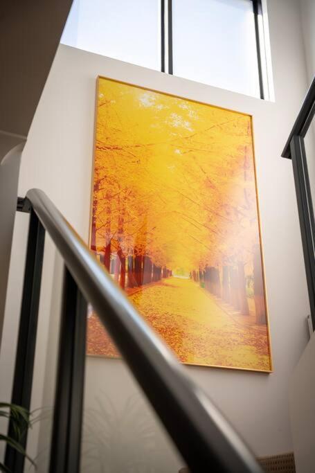 Equitice Autumn Moonlight Villa