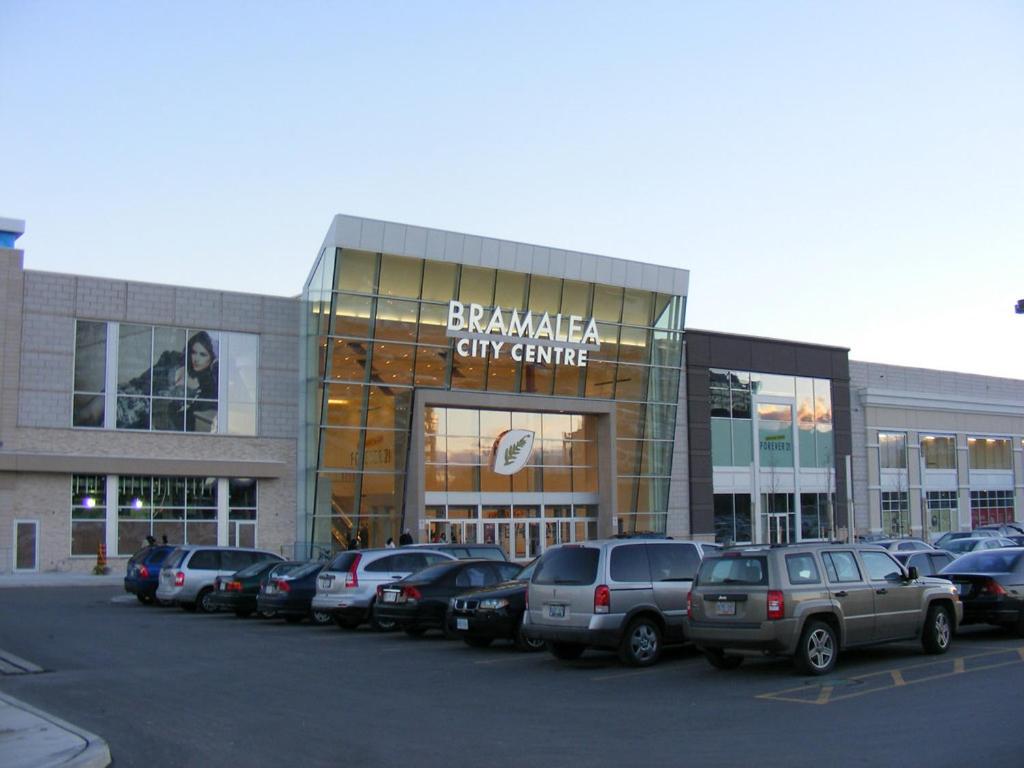 Budget Room Near Toronto 15 Min - Plazas, Shopping, Restaurants, Transit Nearby B1