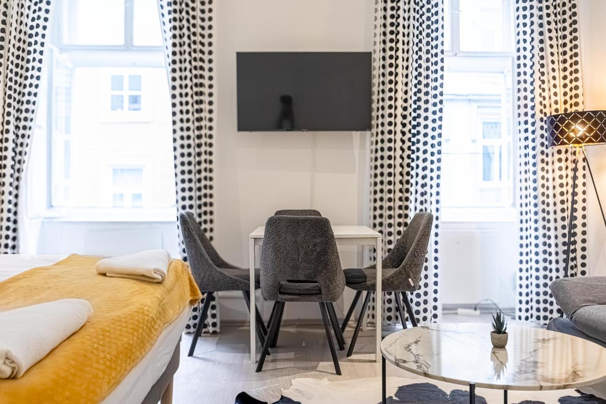 Comfy 1BR in Central Vienna with Great Amenities