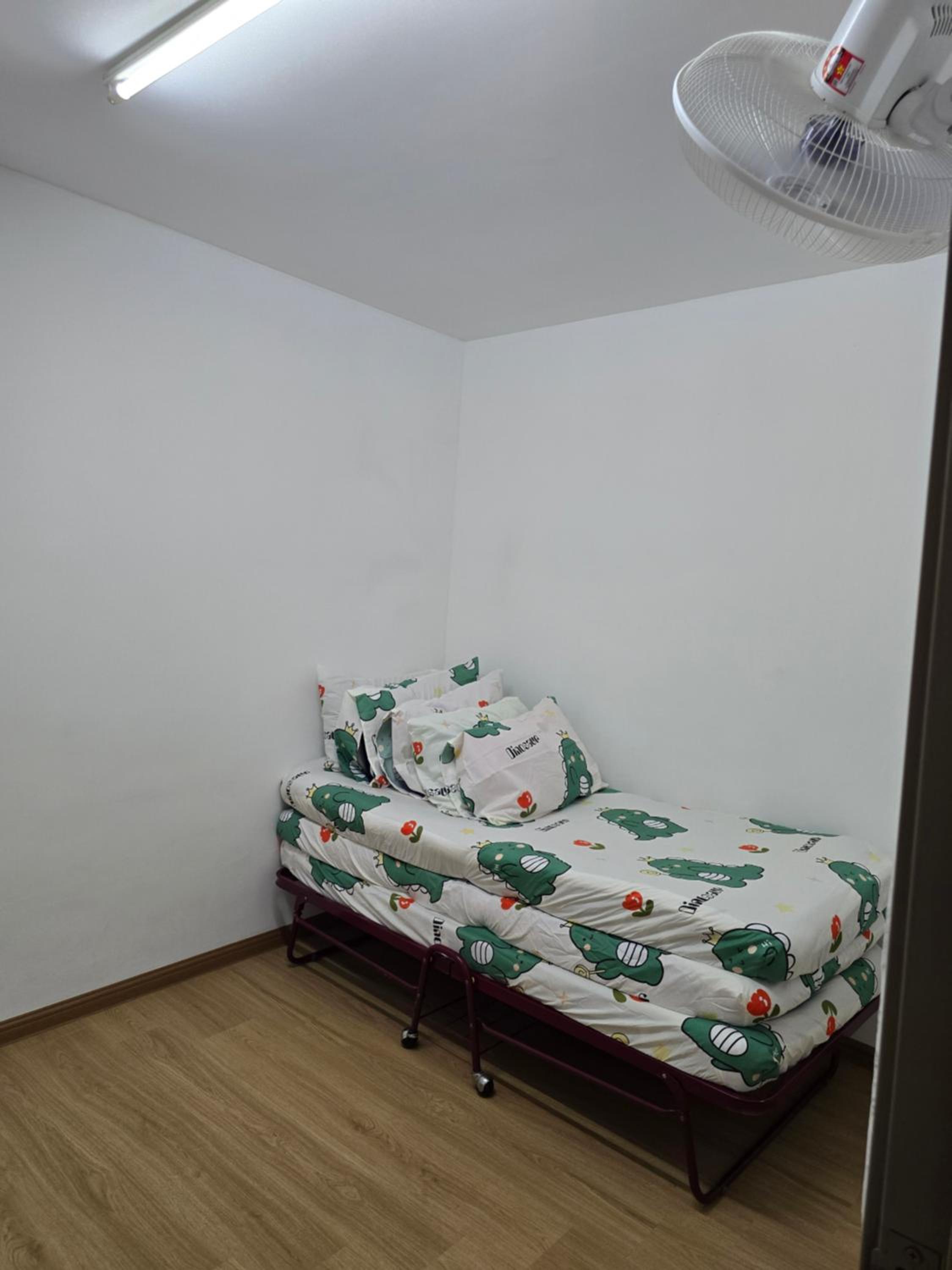 NEEK TOMS HOMESTAY MELAKA Near UITM Lendu - MRSM ALOR GAJAH- ENTER EXIT VIA LEBUH AMJ- SELF CHECK-IN