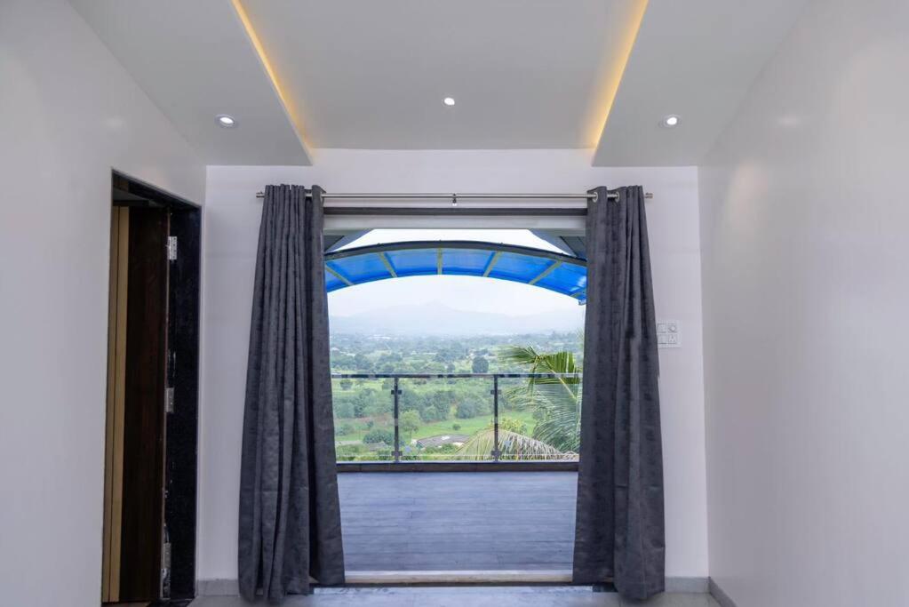 Stay Leisurely The White Mirage, 3BHK Pawna Lake view 4