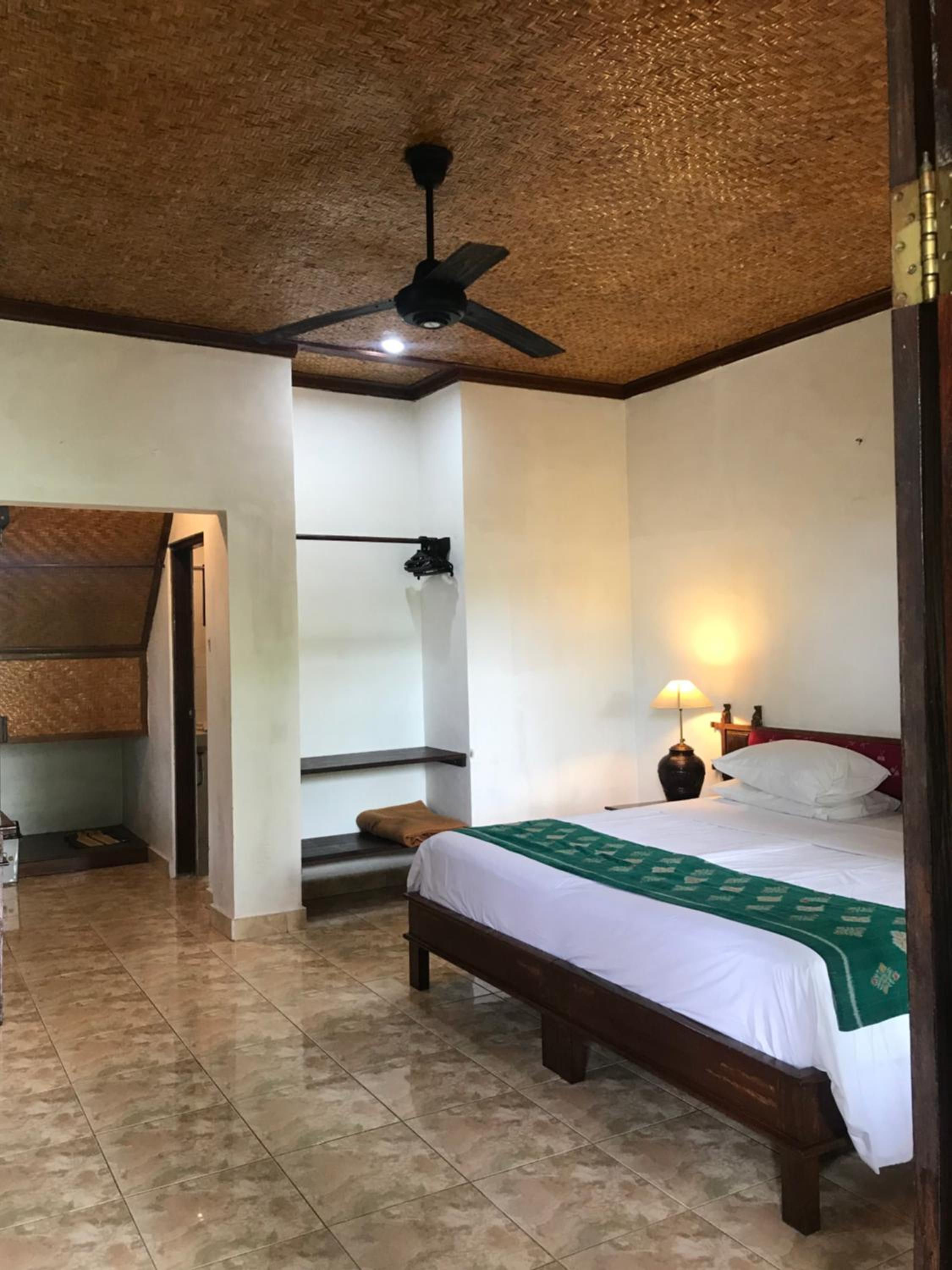 Anomcottages