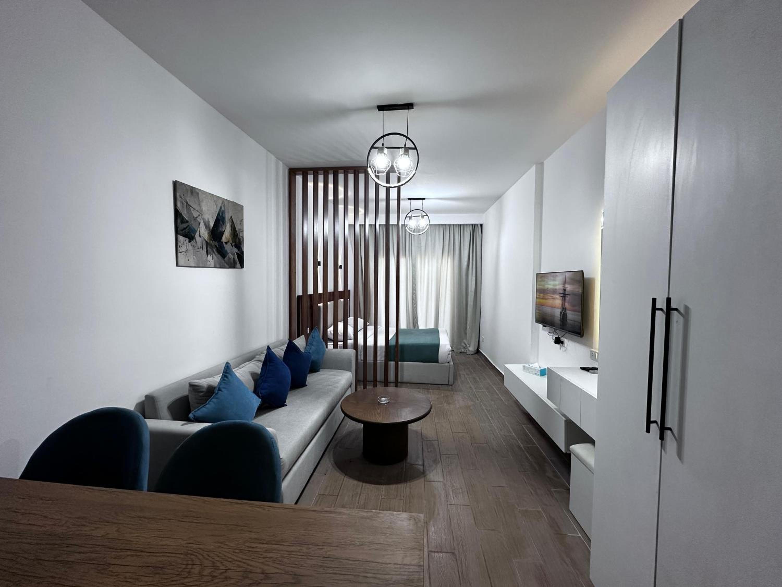 Al Saraya Sahl Hasheesh by Peaks