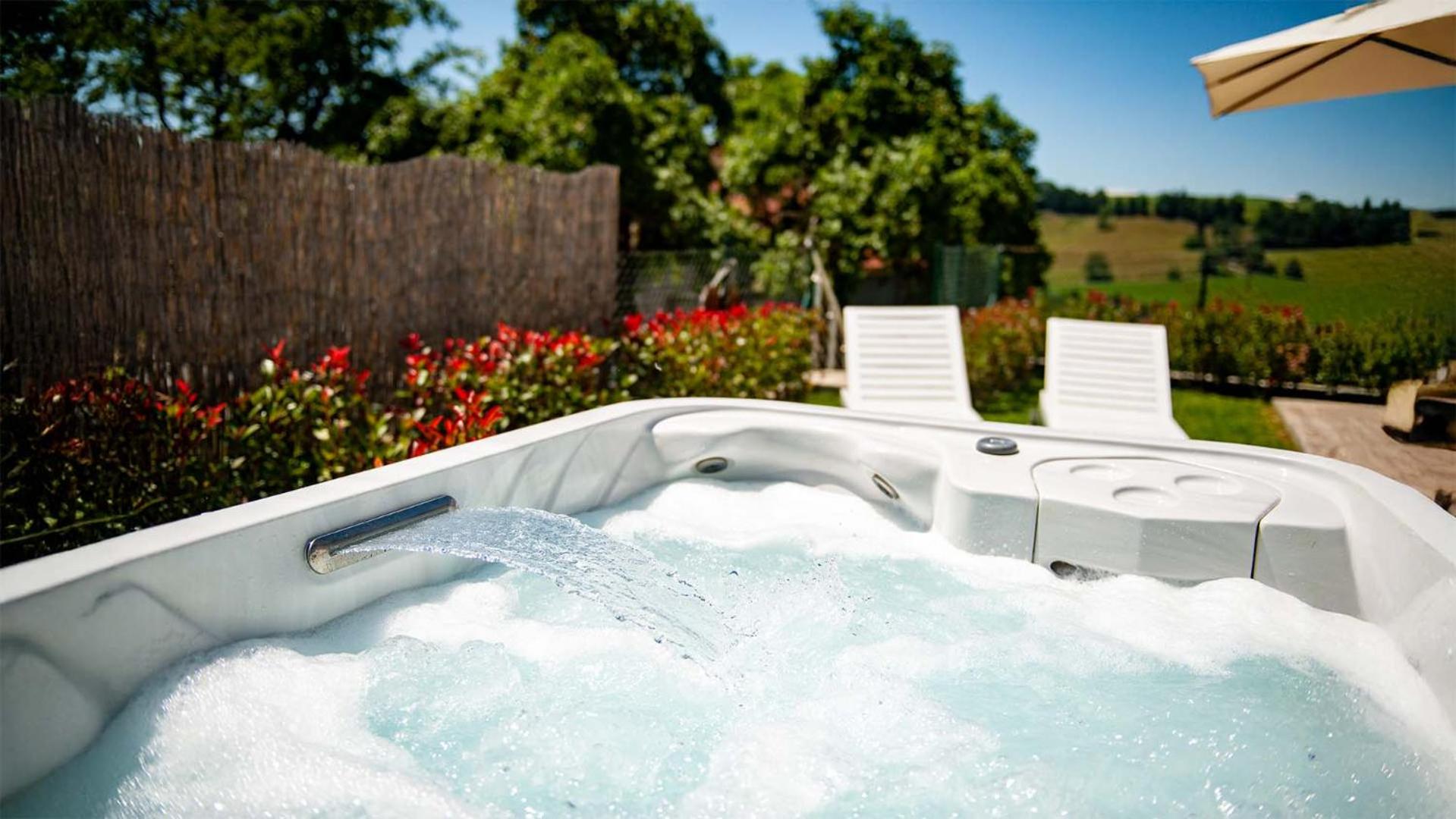 Love room romantique avec jardin et Jacuzzi