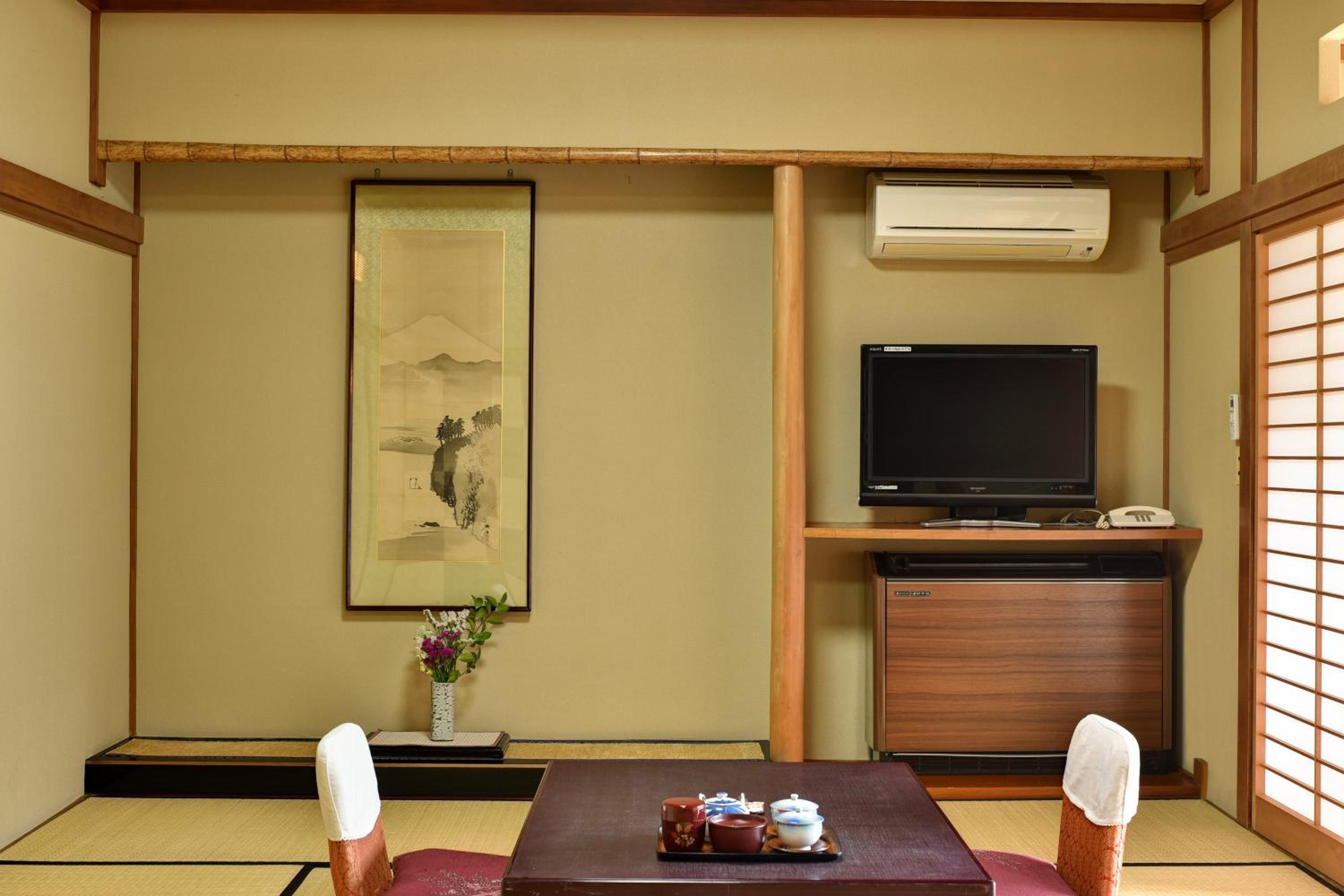 Rakusuien