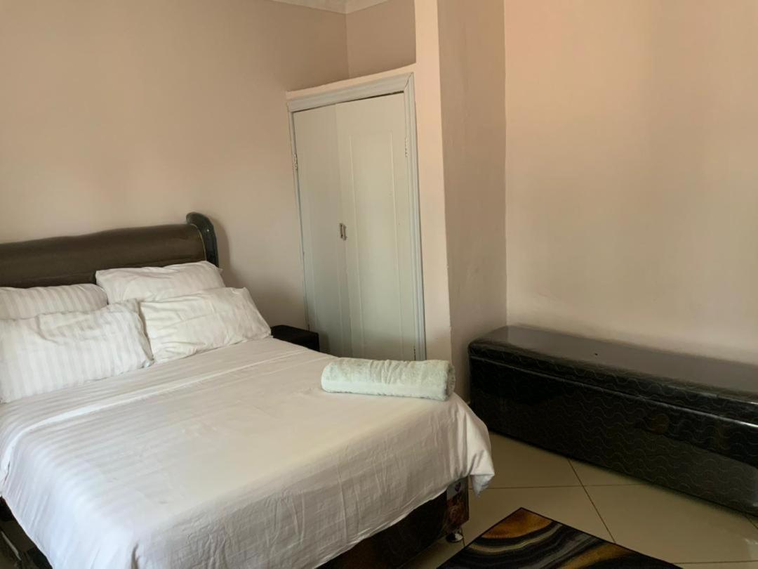 Luta Apartment