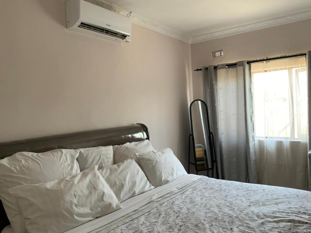 Luta Apartment