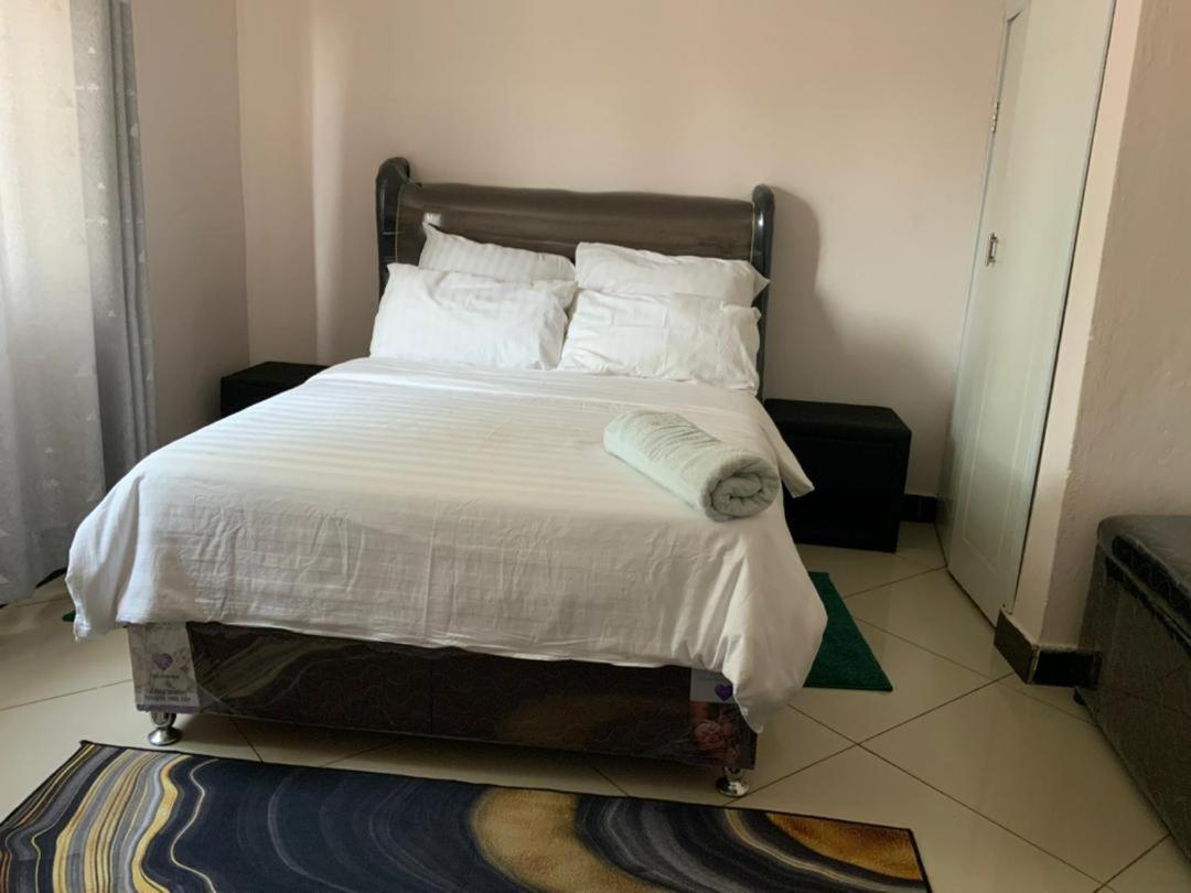 Luta Apartment