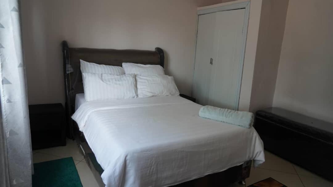 Luta Apartment