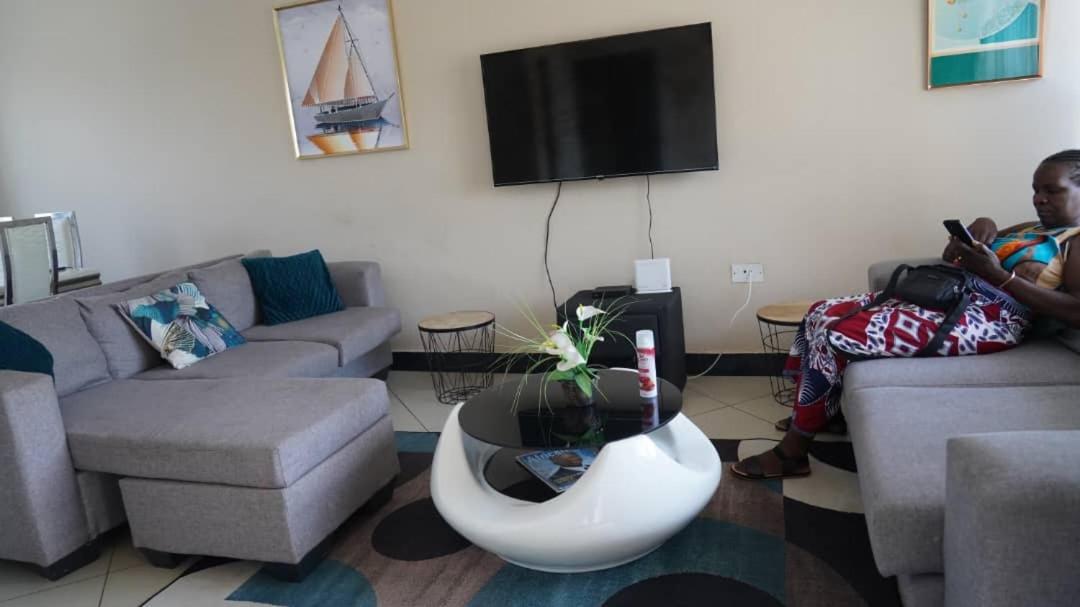 Luta Apartment